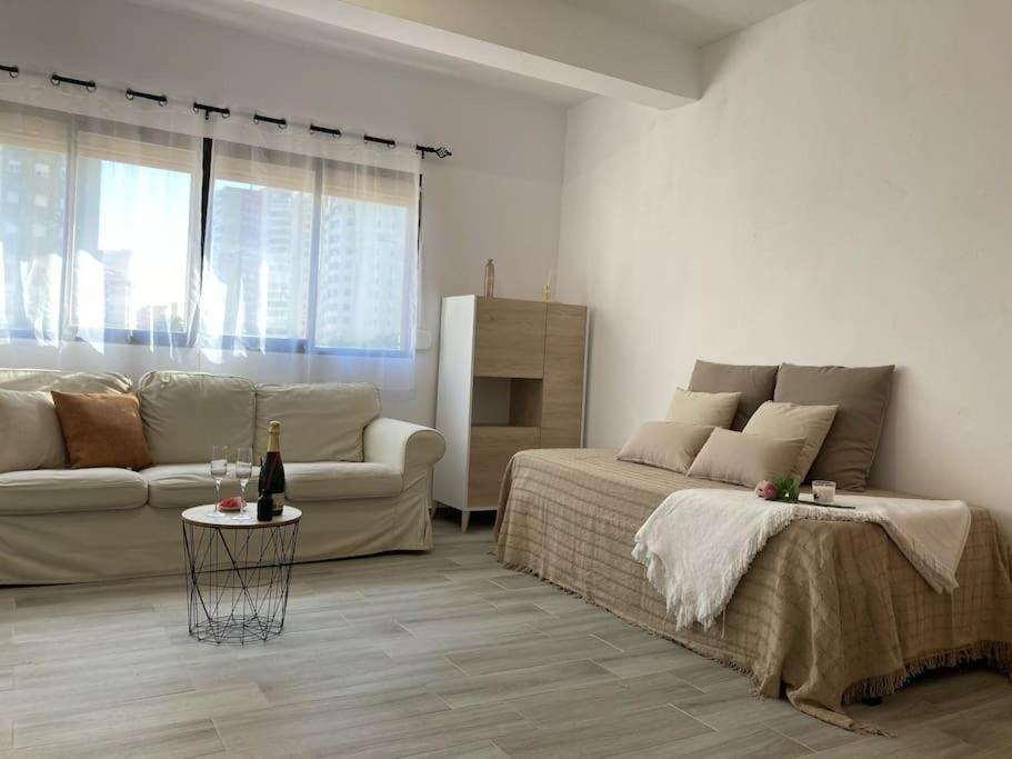 Coqueto Apartamento De Playa Con Piscina Y Terraza Valencia Eksteriør bilde