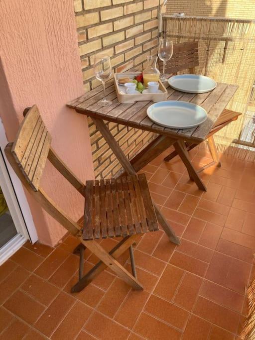 Coqueto Apartamento De Playa Con Piscina Y Terraza Valencia Eksteriør bilde