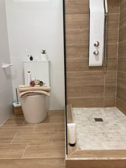 Coqueto Apartamento De Playa Con Piscina Y Terraza Valencia Eksteriør bilde