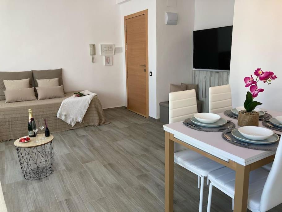 Coqueto Apartamento De Playa Con Piscina Y Terraza Valencia Eksteriør bilde